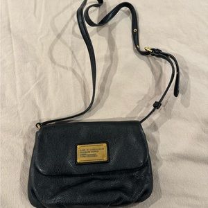 Marc Jacob’s cross body, black